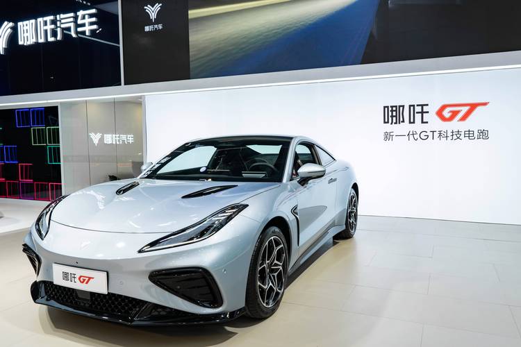 广州黄埔区智扬思企业管理咨询哪吒汽车在智能汽车领域的表现，领途汽车在新能源汽车市场中的影响力